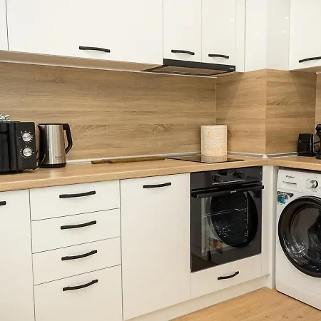 Chic 1br Flat & Garage I Garden Residence, By Flat Mаnаger Apartamento *