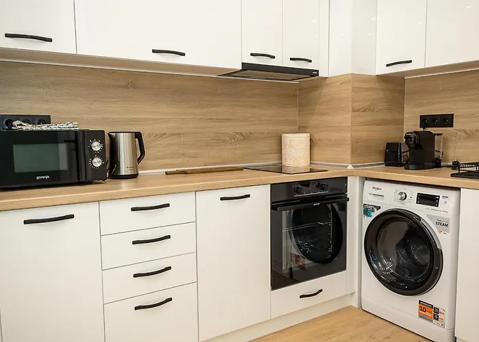 Chic 1br Flat & Garage I Garden Residence, By Flat Mаnаger 公寓 *