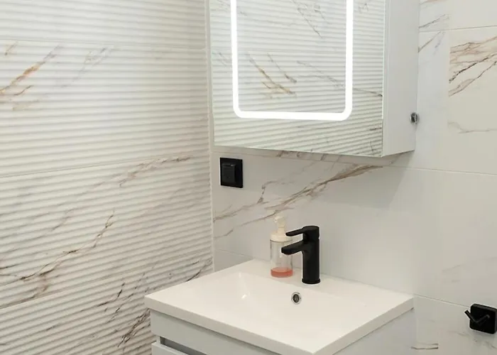 Chic 1br Flat & Garage I Garden Residence, By Flat Mаnаger *