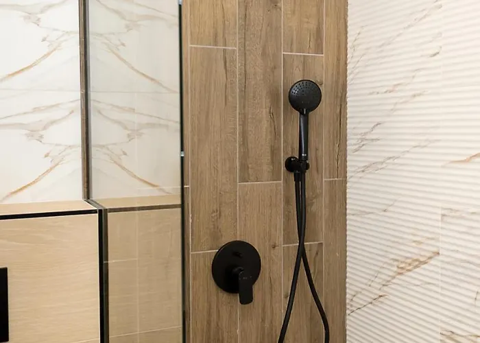 Chic 1br Flat & Garage I Garden Residence, By Flat Mаnаger 瓦爾納