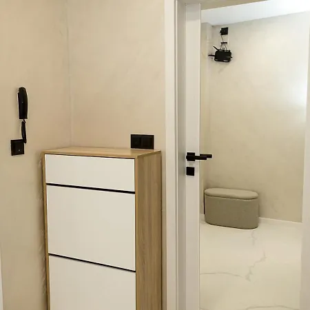 Chic 1br Flat & Garage I Garden Residence, By Flat Mаnаger Apartamento Varna