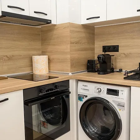 Chic 1br Flat & Garage I Garden Residence, By Flat Mаnаger Apartamento